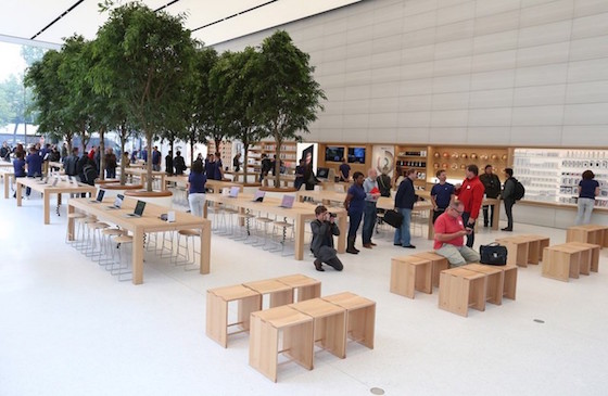 Apple-Store-Bruxelles-Belgique-Interieur
