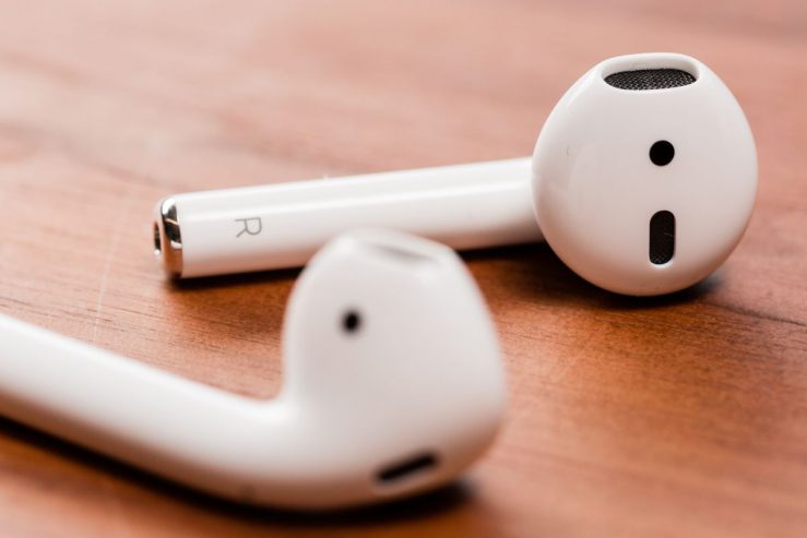 Kuo deux nouveaux modèles d AirPods attendus dont un avec un tout