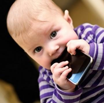 Image article Selon une étude, l&rsquo;iPhone aurait contribué à la baisse de la natalité aux États-Unis