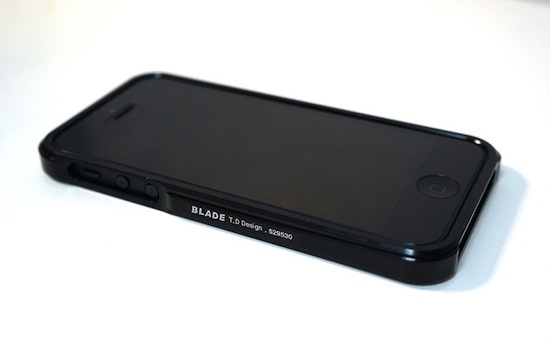 bumper-black-iphone5-2