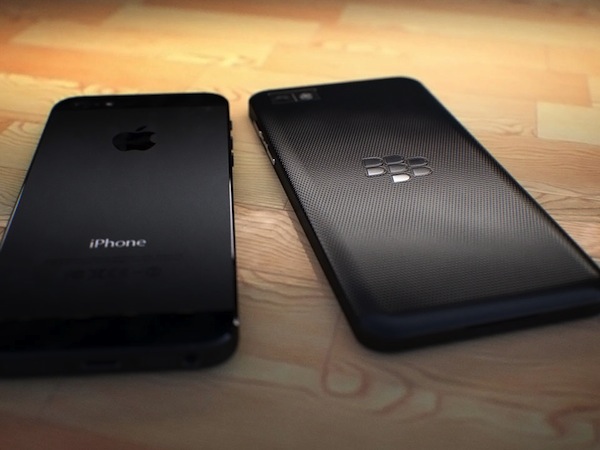 blackberry-10-vs-iphone-5