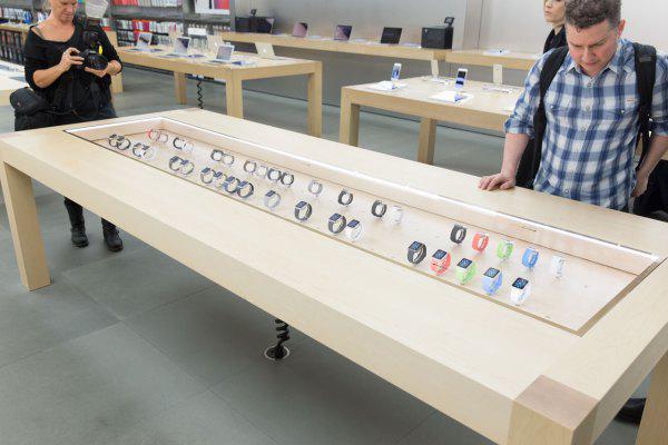 Table Apple Watch Apple Store