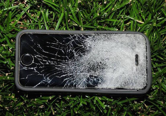 iPhone Ecran Explose Balle