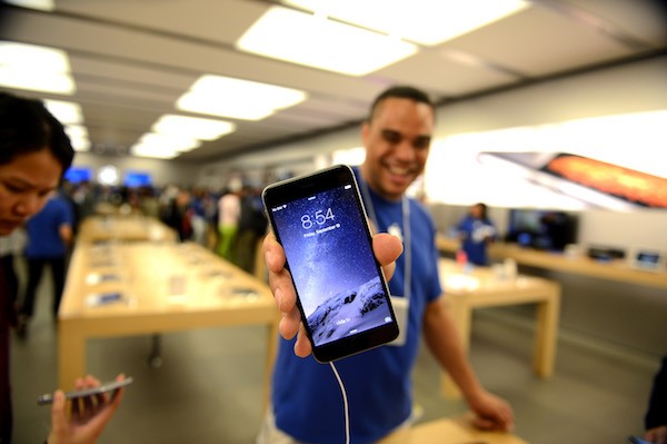 Employe Apple Store iPhone 6