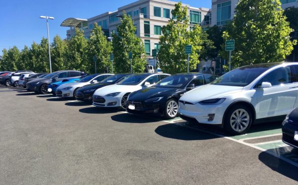 Apple Employes Tesla Parking