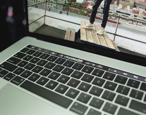 macbook-pro-2016-clavier-touch-bar