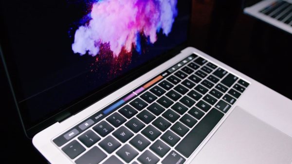 macbook-pro-2016-touch-bar-clavier-keynote