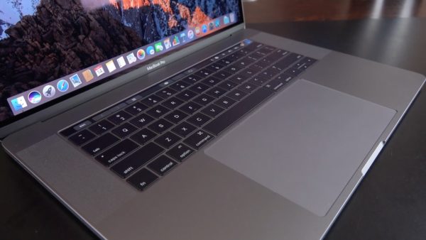 macbook-pro-2016-touch-bar-trackpad