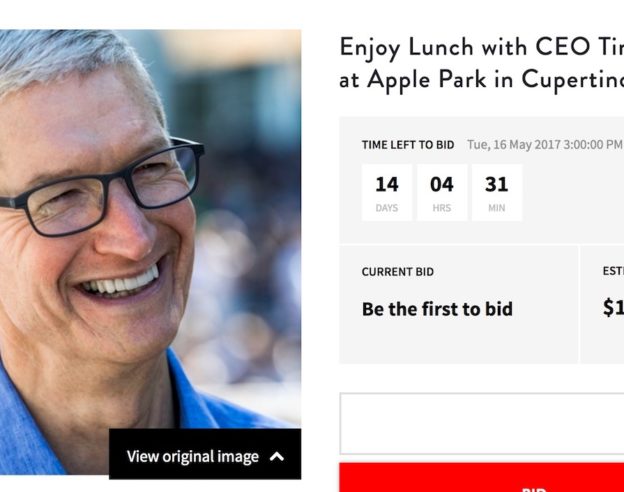 Tim Cook Encheres Repas Apple Park