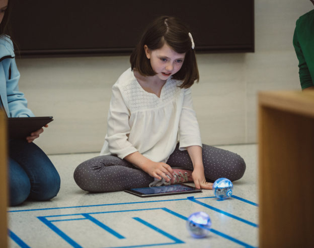 Swift Playgrounds Support Robot