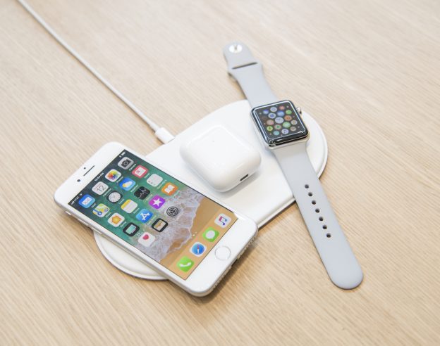 AirPower iPhone 8 Apple Watch Series 3 AirPods