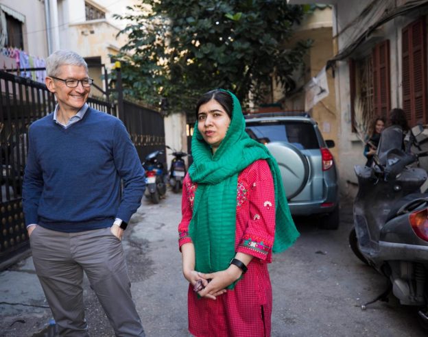 Tim Cook et Malala Yousafzai