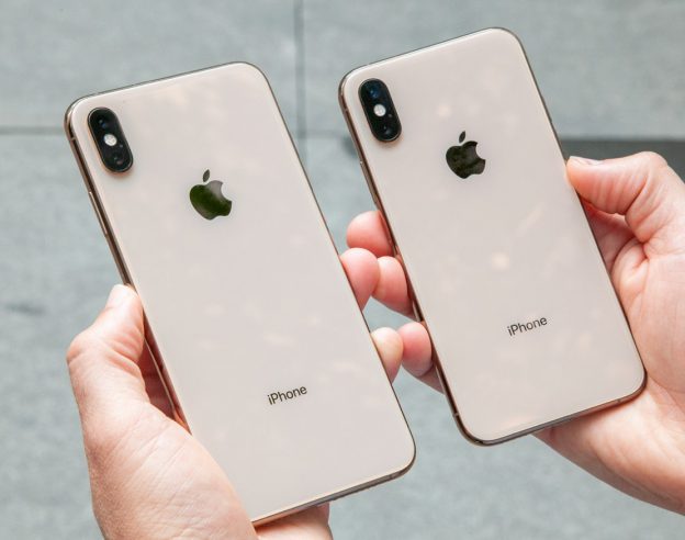 iPhone XS vs iPhone XS Max Or Arriere Prise en Main