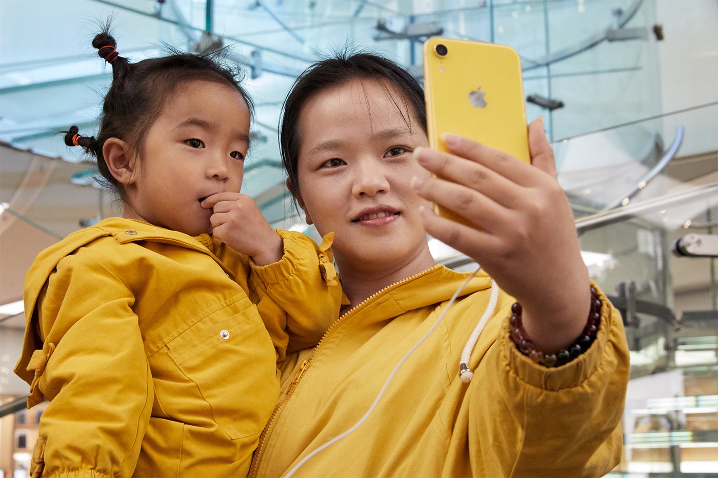 iPhone XR Clients Jaune