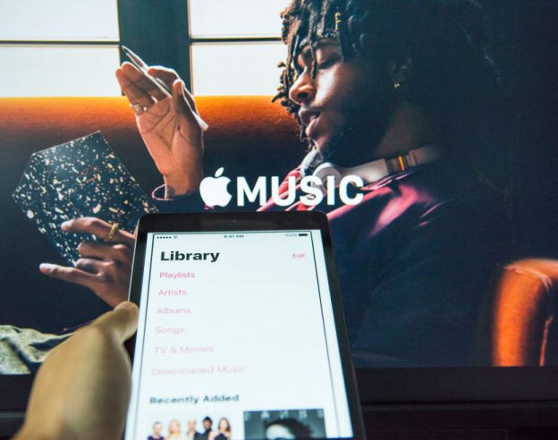 Apple Music iPad