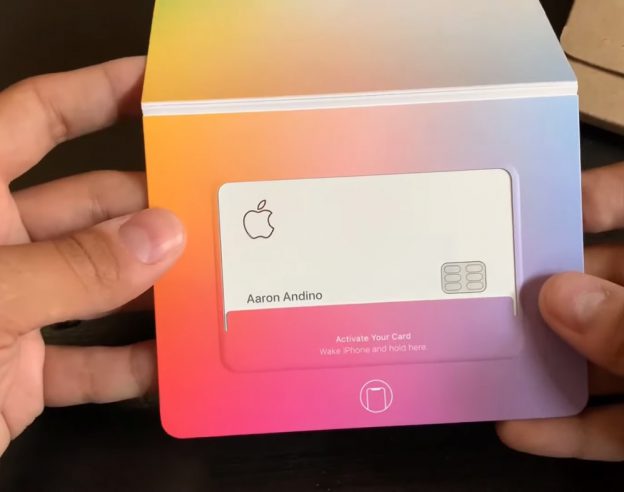 Apple Card Prise en Main Emballage
