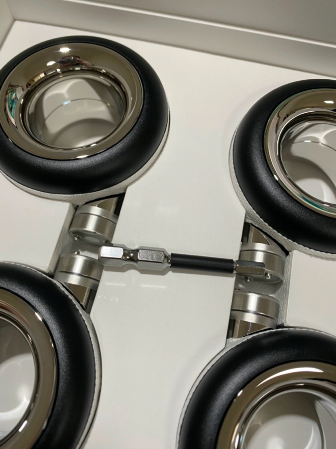 Voici les roulettes à 849€ d'Apple pour le Mac Pro iPhoneAddict.fr