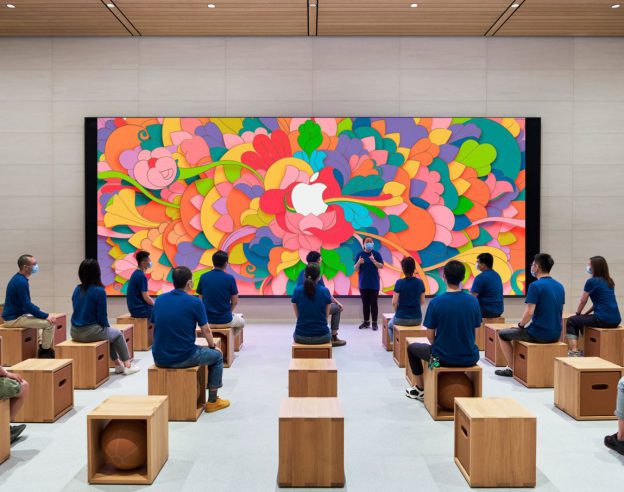 Mega Apple Store China