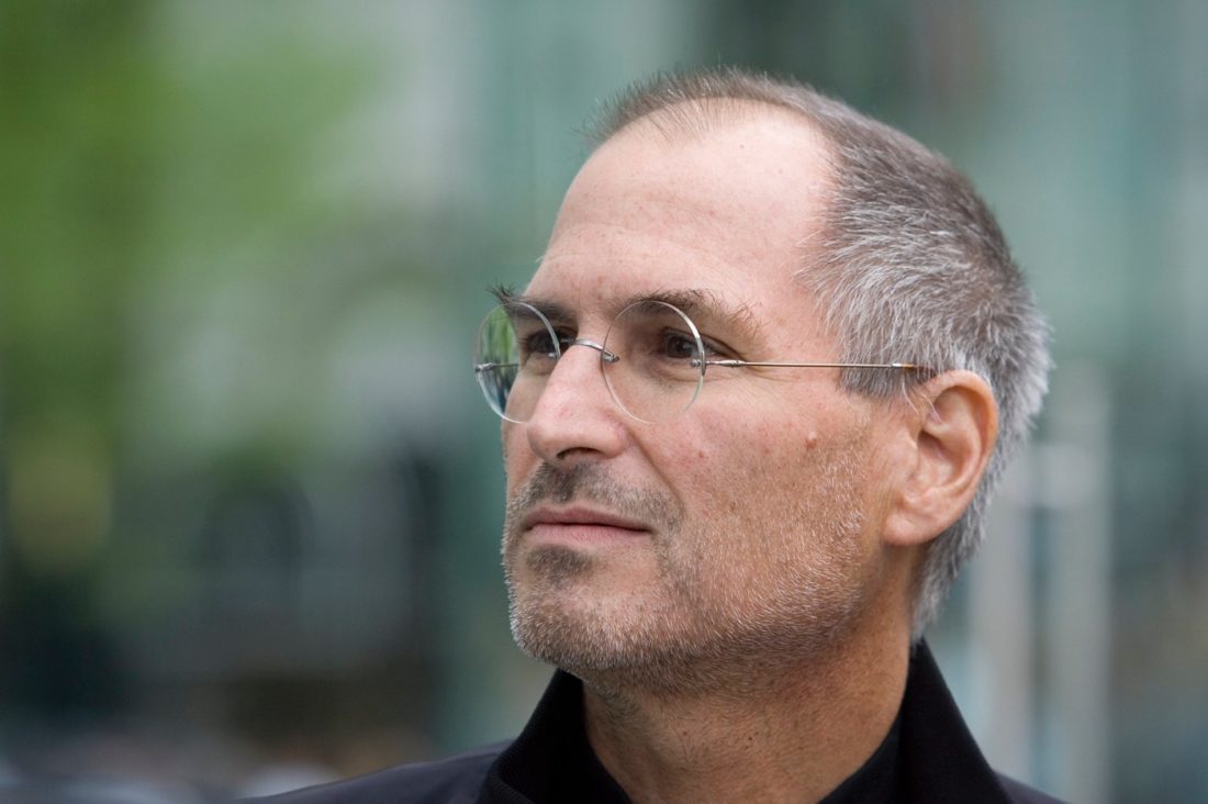 Tim Cook rend hommage à Steve Jobs pour son 69e anniversaire