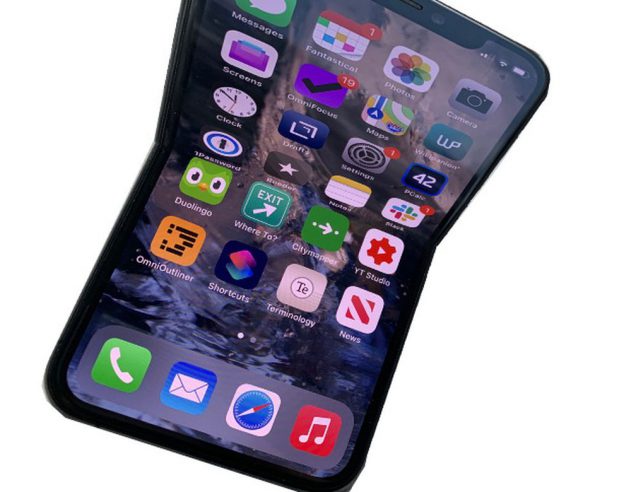 iPhone Pliable