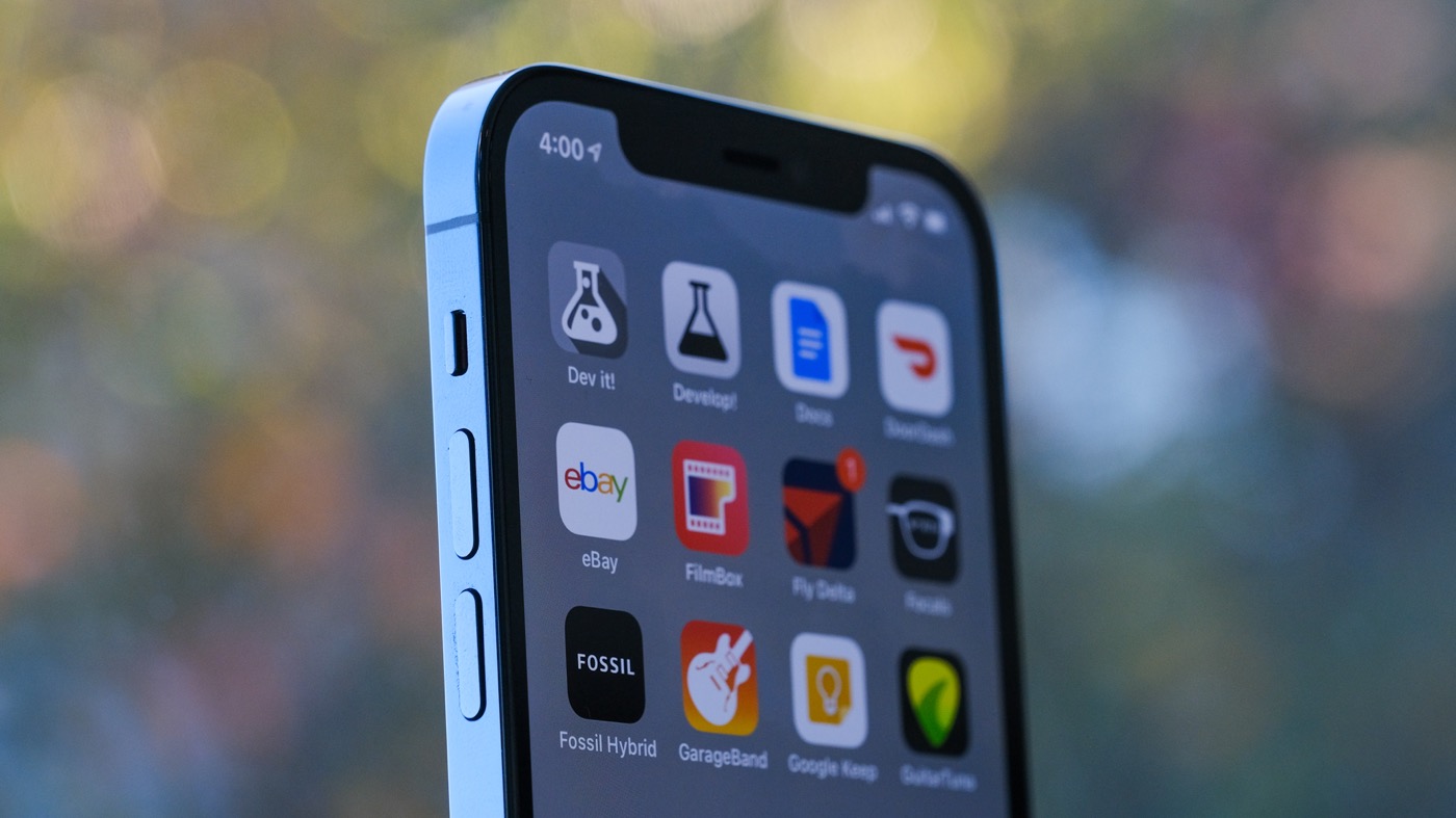 iPhone 12 Pro Bleu Bordure