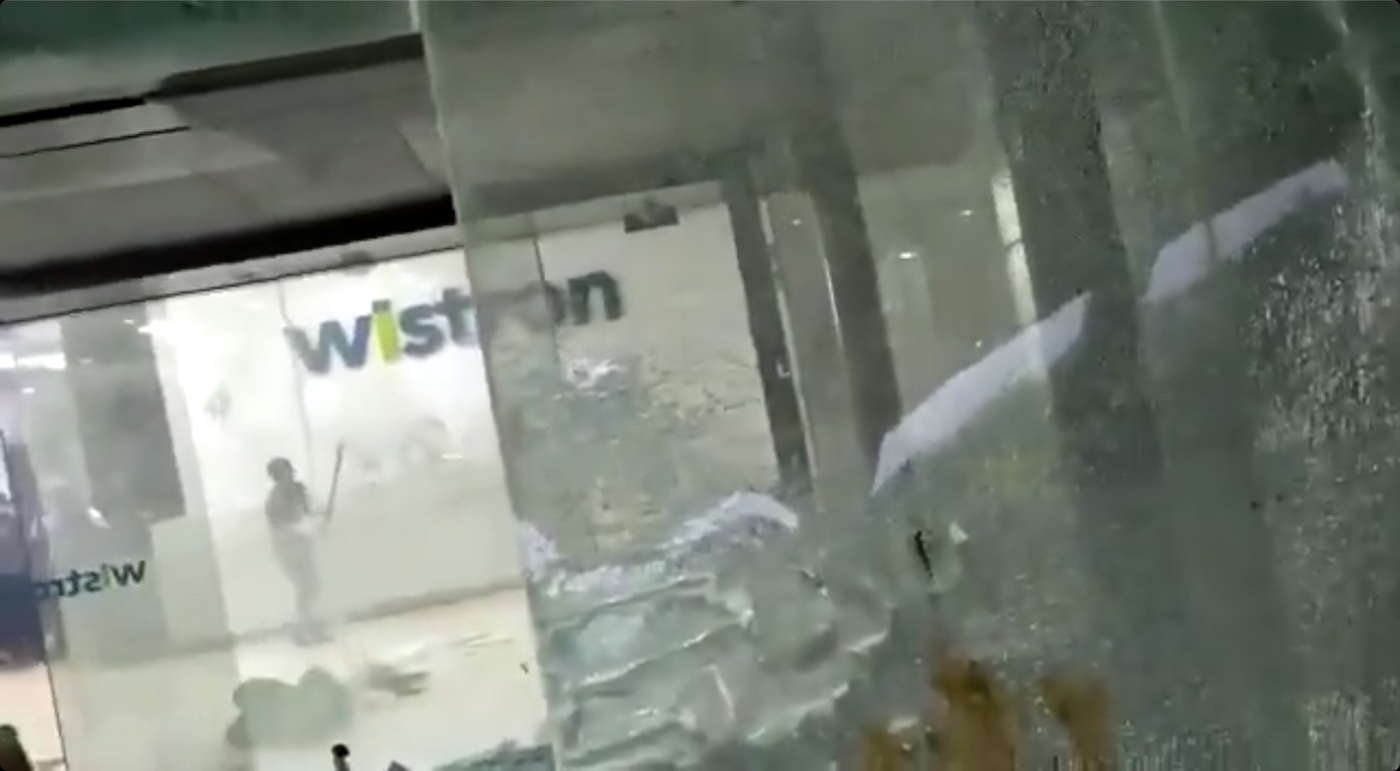 Usine iPhone Wistron Inde Saccagee