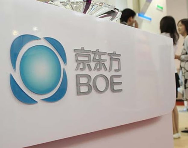 Image BOE aurait été éjecté de la supply chain des iPhone 15 par une action en justice de Samsung