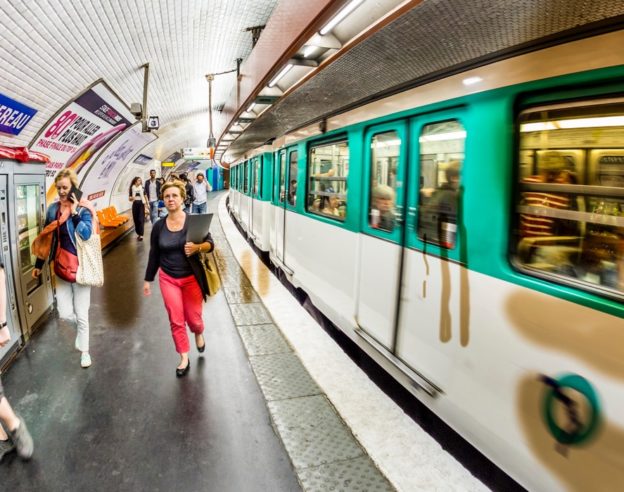 Image JO 2024 Paris : la hausse des prix des transports en commun apparaît sur iPhone