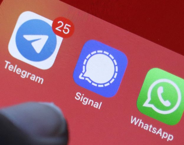 Telegram vs Signal vs WhatsApp Icones