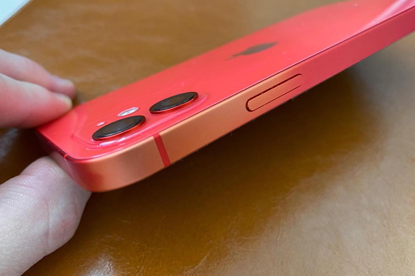 iPhone 12 Decoloration