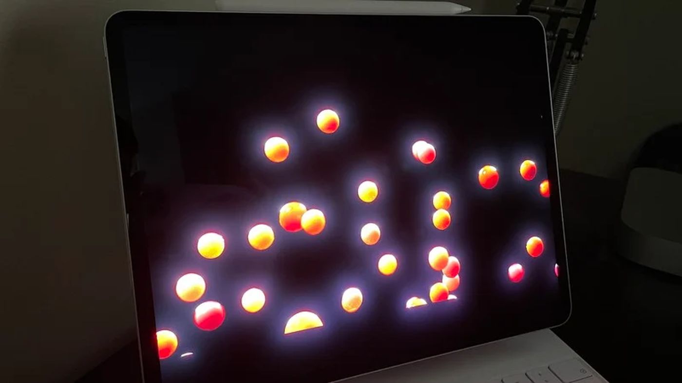iPad Pro mini LED blooming