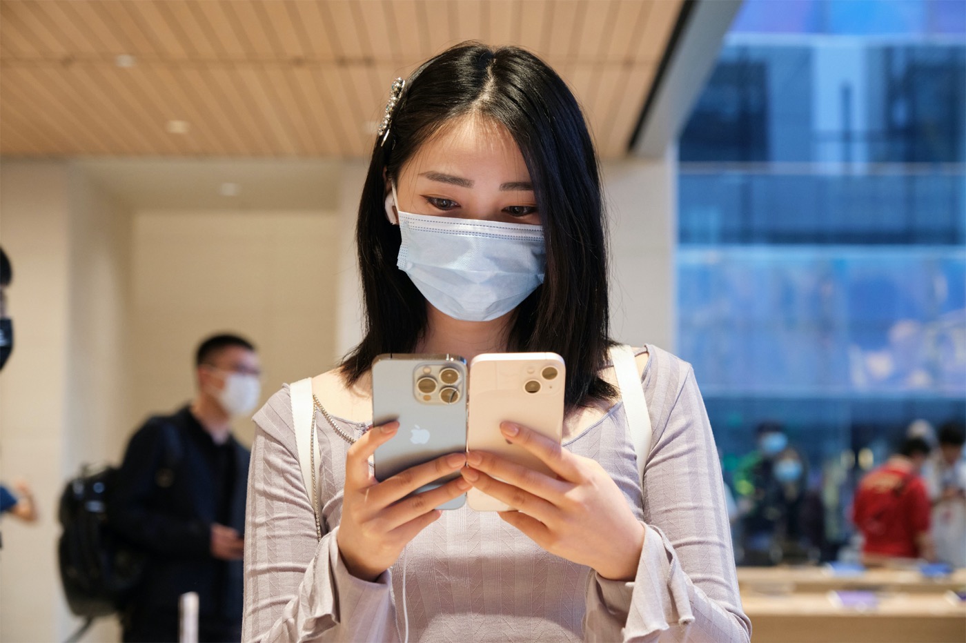 iPhone 13 vs iPhone 13 Pro Prise en Main Masque