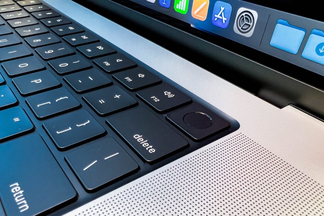 MacBook Pro 2021 Touch ID Clavier Noir