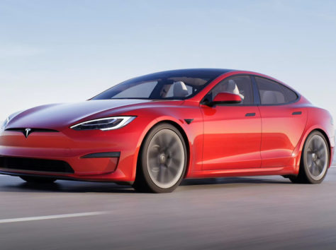 Image article Les voitures Tesla vont ajouter Apple Podcasts (mais pas CarPlay)