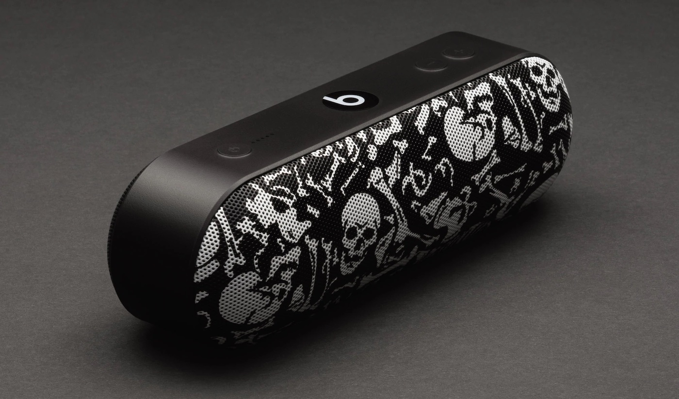 Beats Pill Plus Stussy