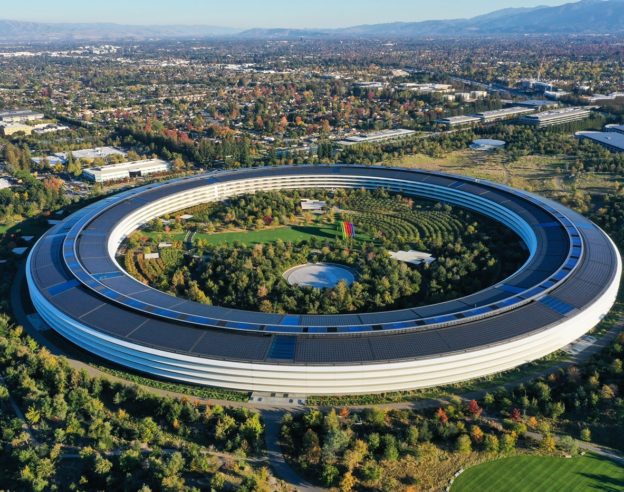 image de l'article Apple va obliger aux employés le retour au bureau 3 jours par semaine dès le 5 septembre