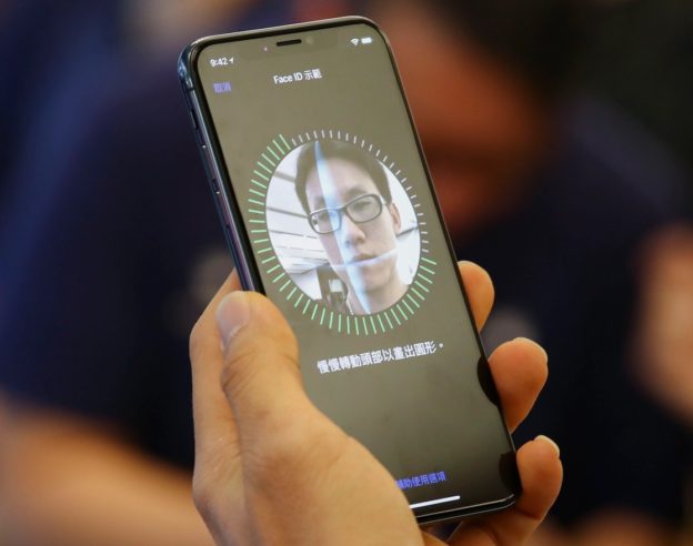 iPhone X Face ID