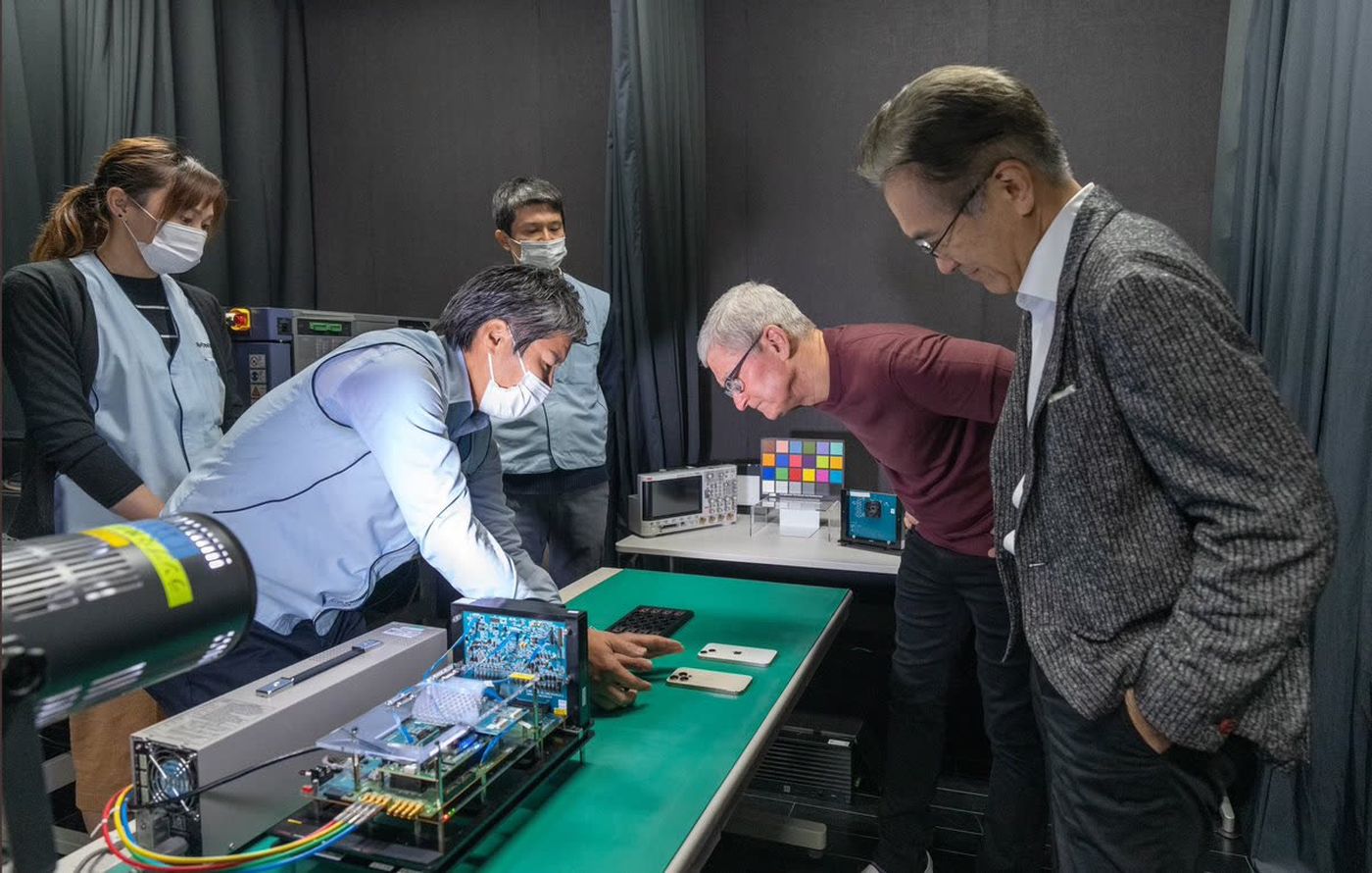 Tim Cook sony