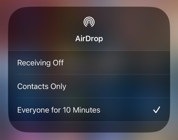 Image iOS 16.2 impose une limite de 10 minutes pour AirDrop et le partage