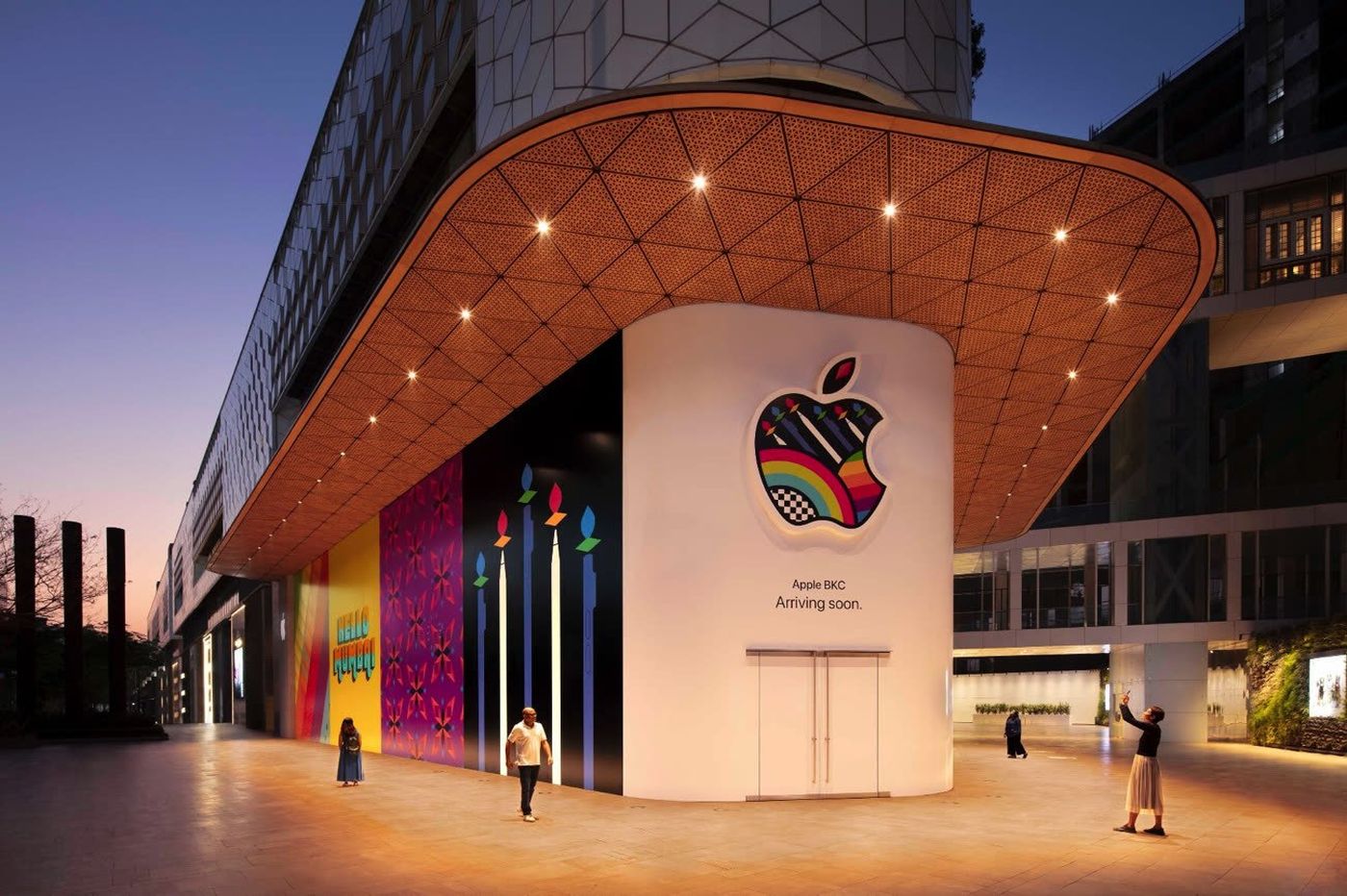India’s first Apple Store opening date