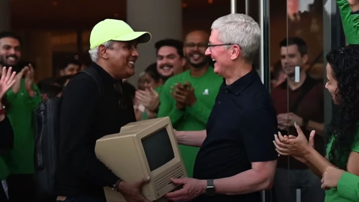 Mac SE Tim cook