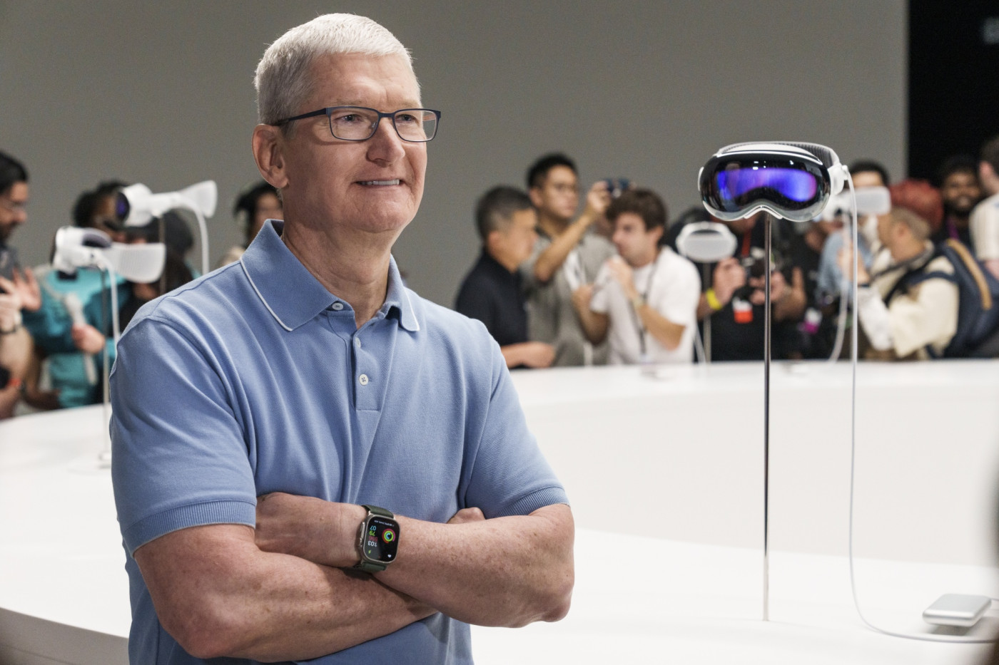Tim Cook Apple Vision Pro