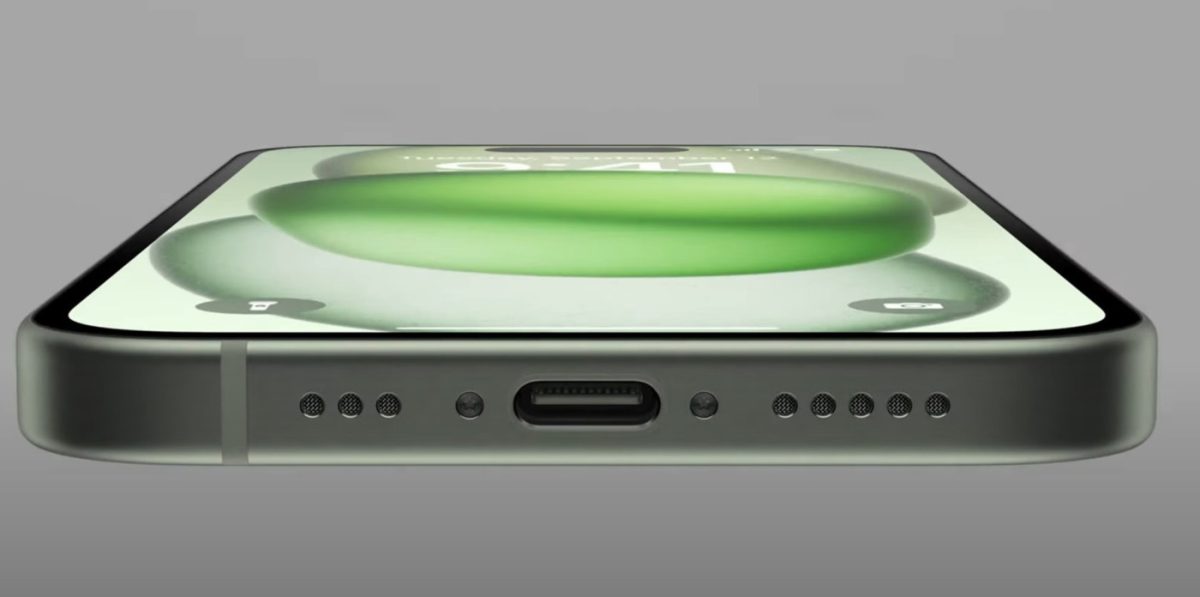 iPhone 15 Port USB-C Officiel