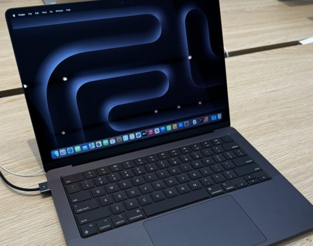 MacBook Pro 2023 M3 Noir Sideral Clavier