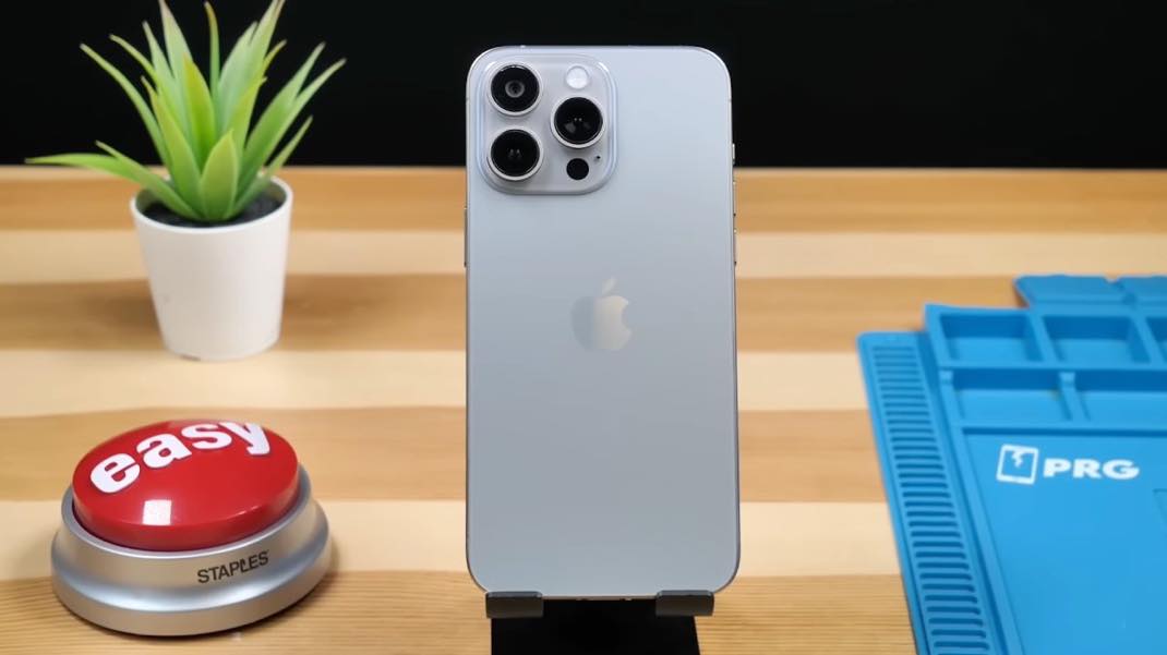 iPhone 15 Pro Max fake