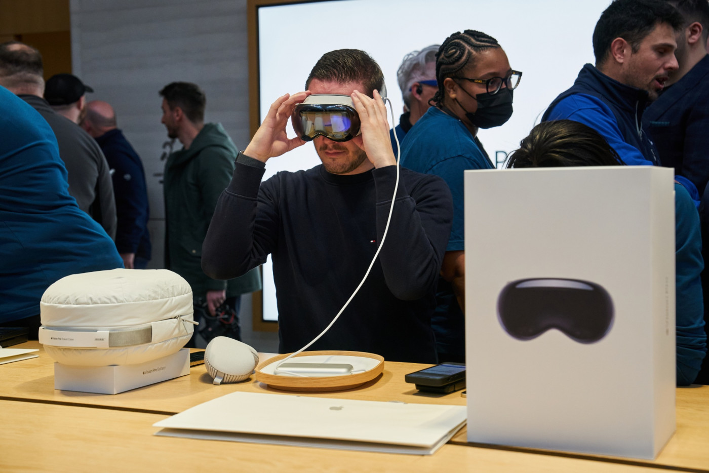 Des Apple Store vont réduire la présence du Vision Pro