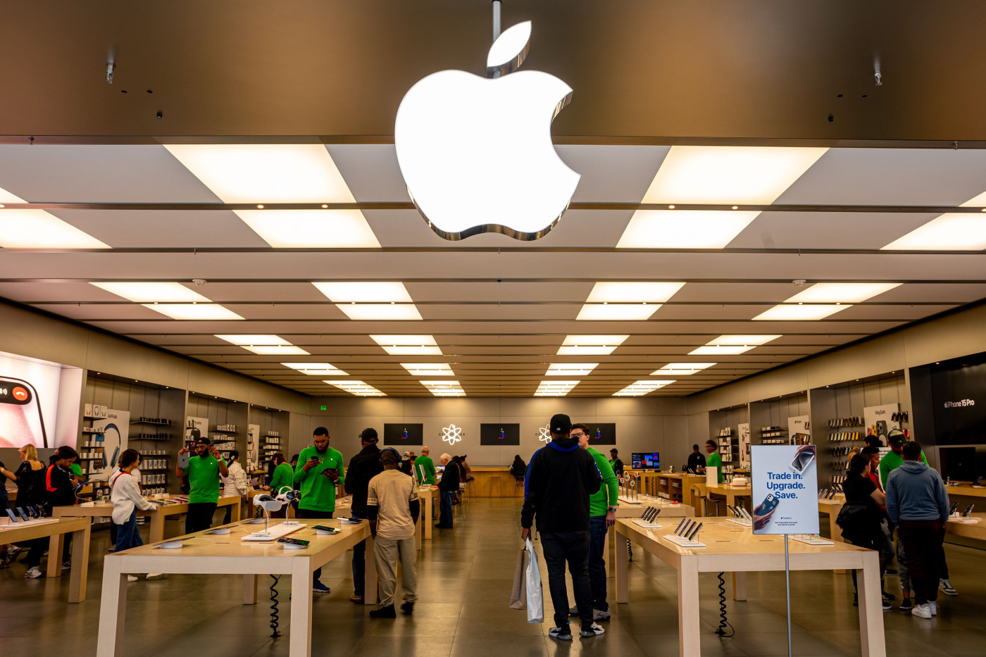 Apple Store Logo Towson Maryland