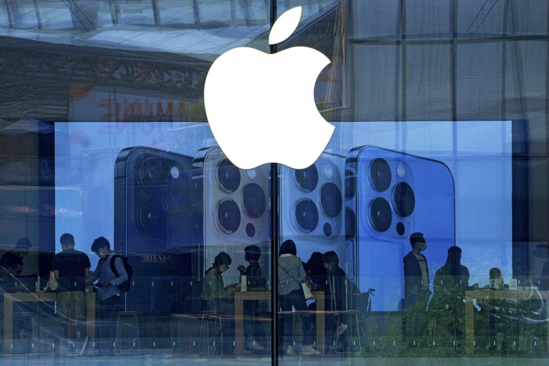 Apple Store Logo iPhone 13 Pro