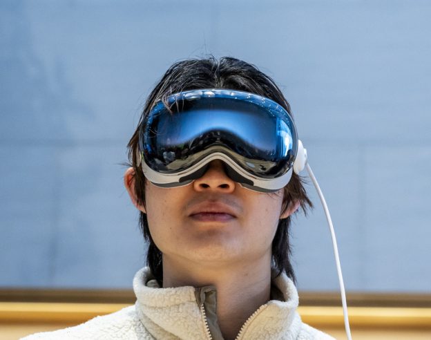 Image Apple Vision Pro : il est désormais possible de jouer à des jeux Steam VR