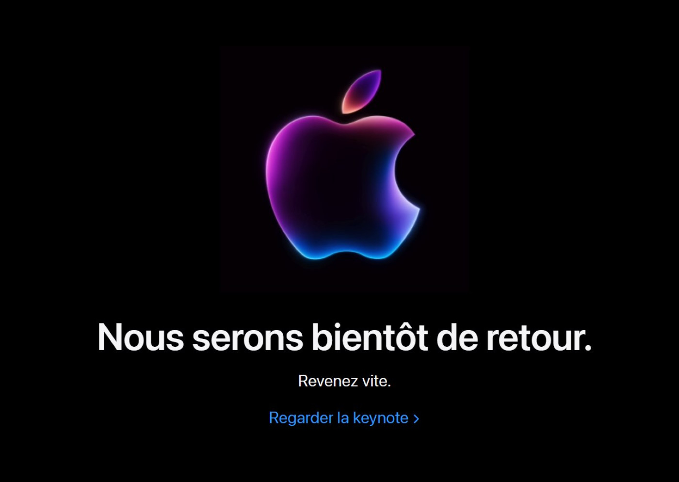 Apple Store Ferme Avant Keynote WWDC 2024